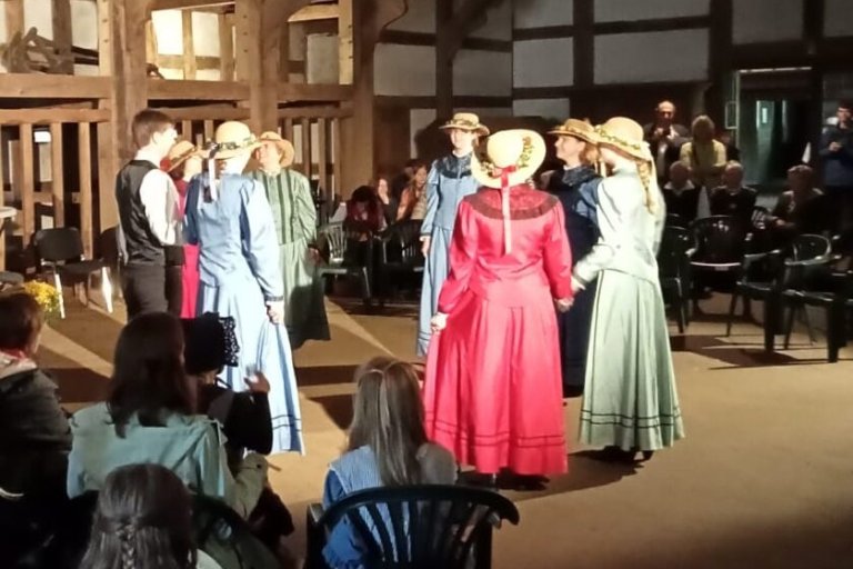 Tag der Tracht im Museumsdorf in Cloppenburg